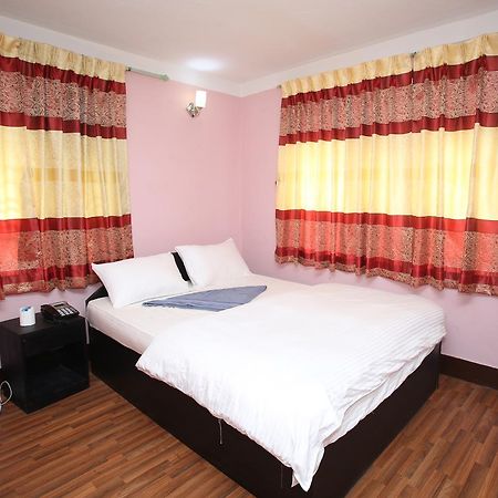 Mitra Garden Inn Κατμαντού Εξωτερικό φωτογραφία