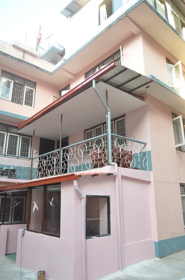 Mitra Garden Inn Κατμαντού Εξωτερικό φωτογραφία