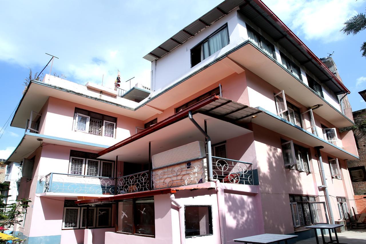 Mitra Garden Inn Κατμαντού Εξωτερικό φωτογραφία