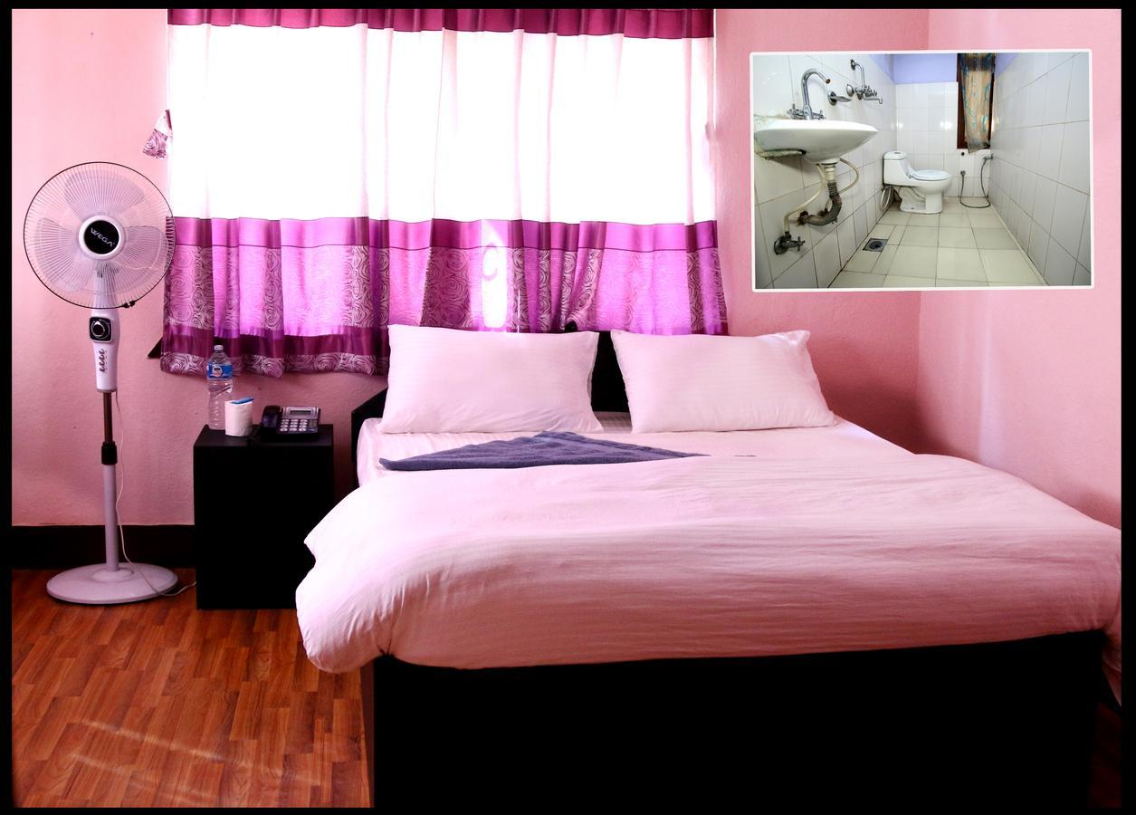 Mitra Garden Inn Κατμαντού Εξωτερικό φωτογραφία