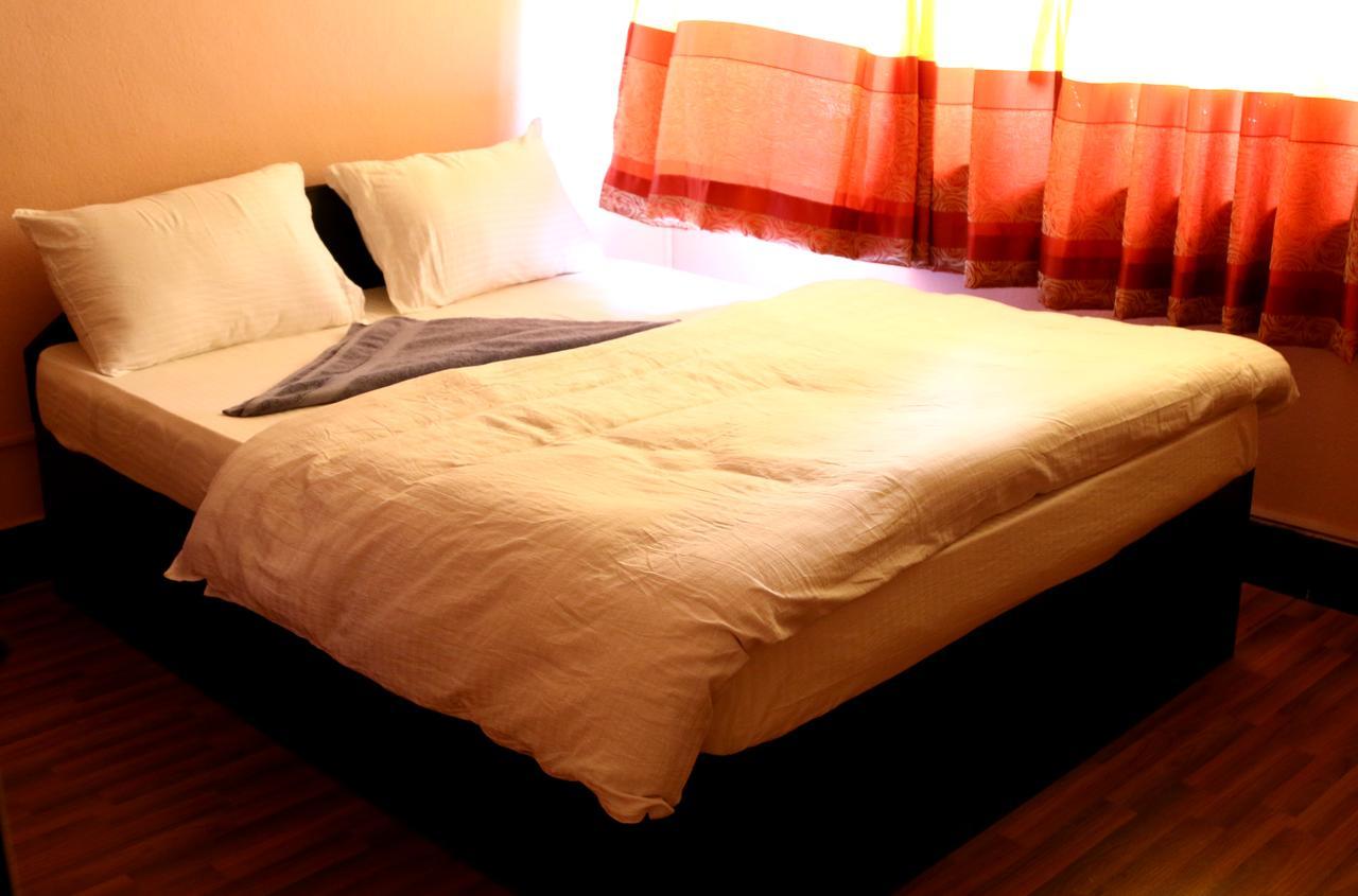 Mitra Garden Inn Κατμαντού Εξωτερικό φωτογραφία